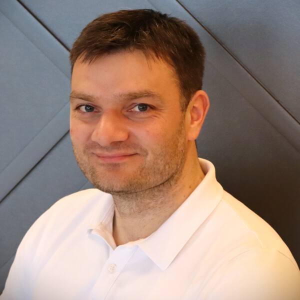 The world's smartest polygon scanner - Moewe Optik